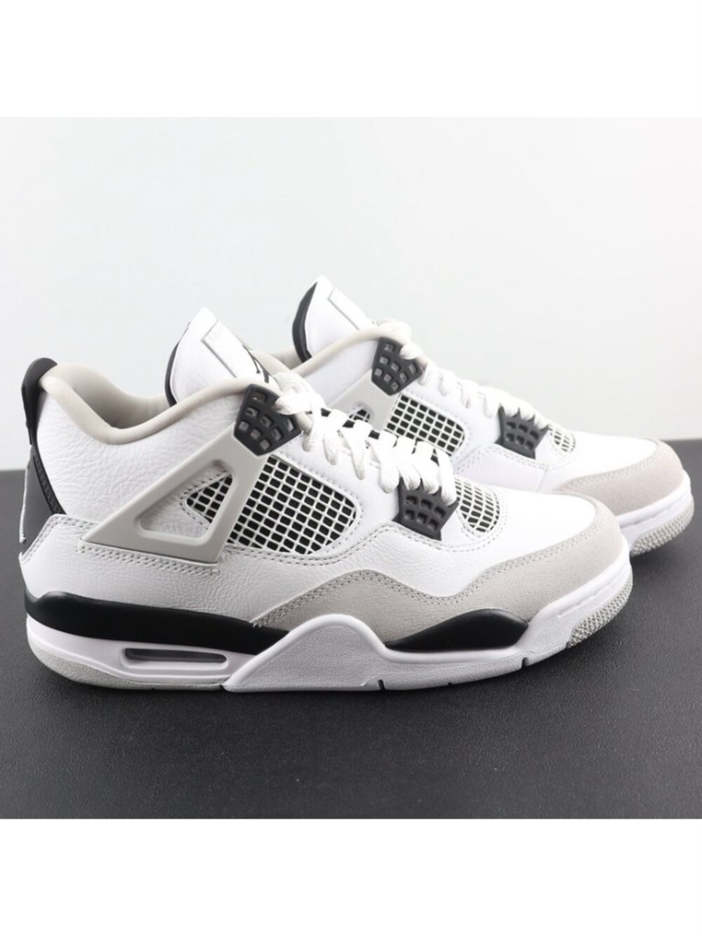 Air Jordan 4 Retro ‘Military Black’